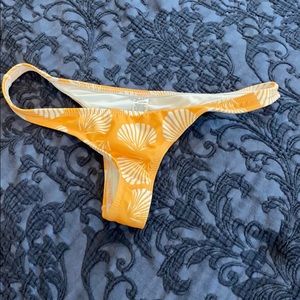 Thong bikini bottom